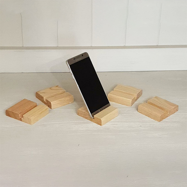 Ahşap Telefon Tutucu